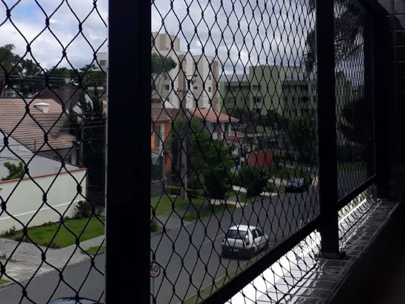Instalação de tela protetora em Nova Descoberta, Recife